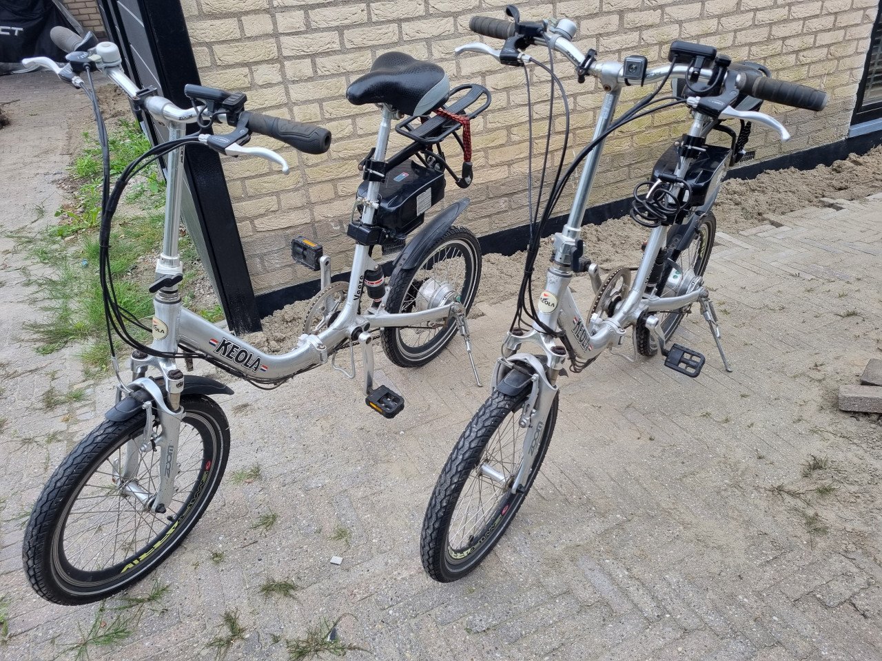 2 elektrische vouwfietsen