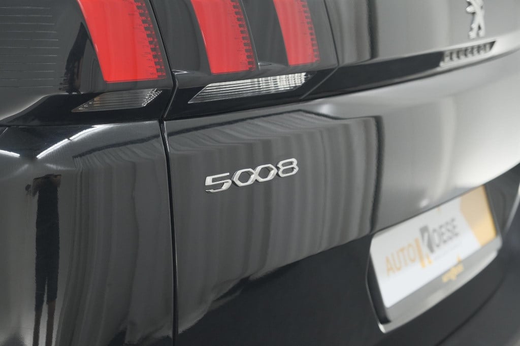 Peugeot 5008 puretech 130 eat8 active pack business | 7 zitplaatsen | camer