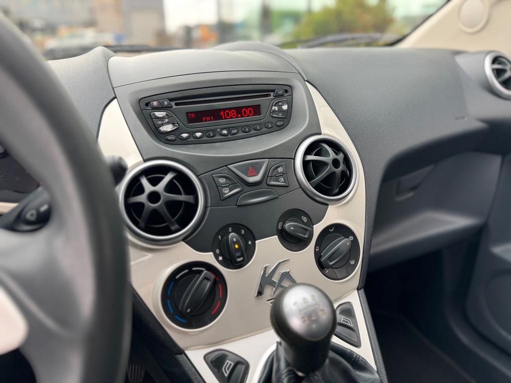 Ford KA 1.2 titanium * airco * l.m. velgen * apk tot 31-10-2027