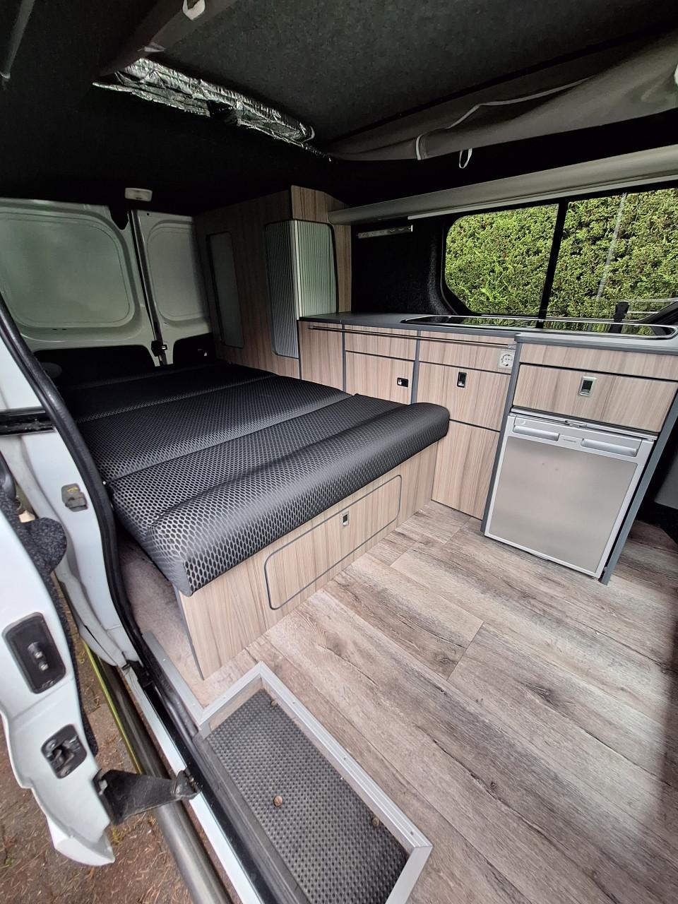 Buscamper merk Nissan