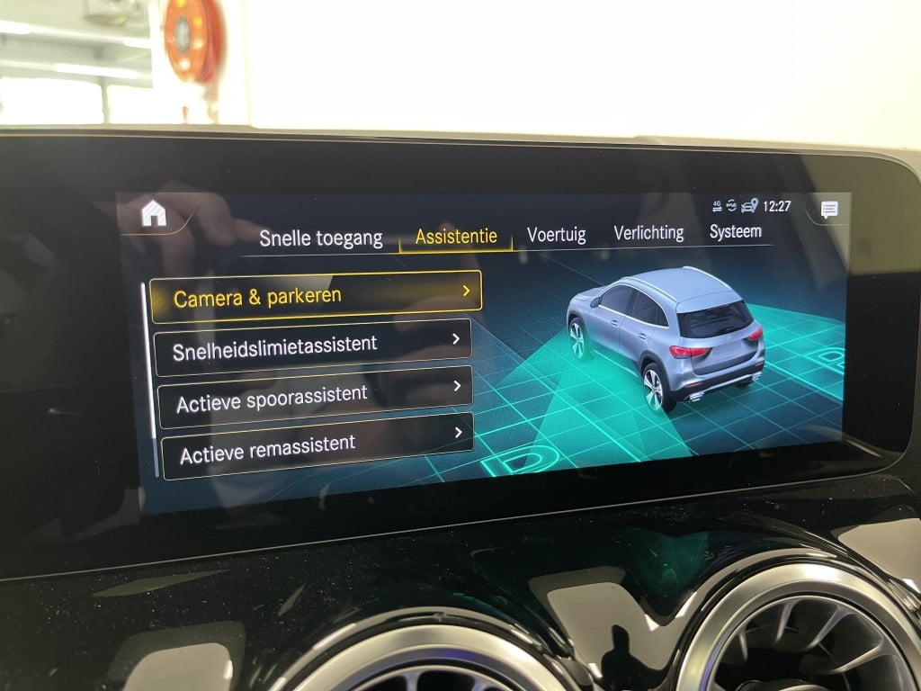 Mercedes-Benz Gla-klasse 250 e amg edition | pano | leer | trekhaak | sfeer