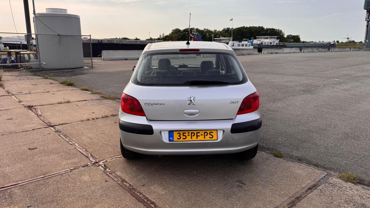 Peugeot 307