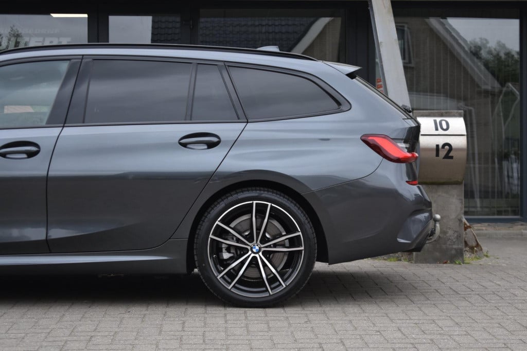 BMW 3-serie touring 320e m-sport | shadow-line | el. wegkl. trekhaak | head