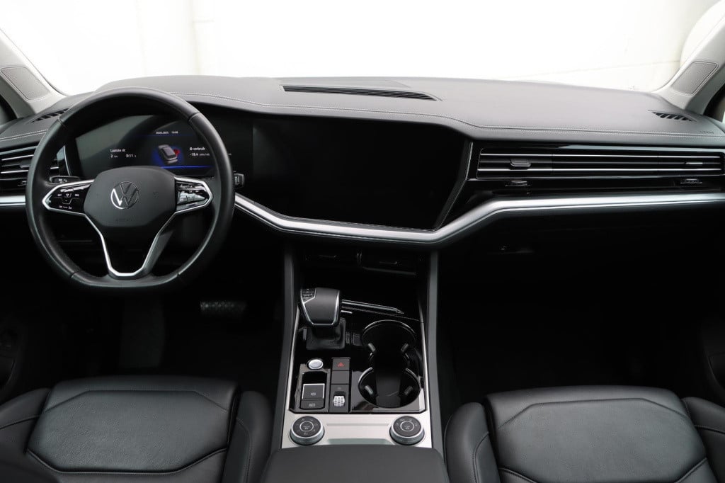 Volkswagen Touareg 3.0 tsi ehybrid 4motion elegance 380pk tiptronic