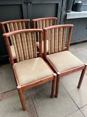 4 eetkamerstoelen