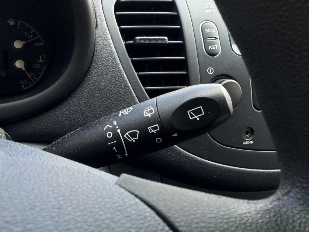 Hyundai I 10 1.1 active | nieuwe apk | radio | meeneemprijs