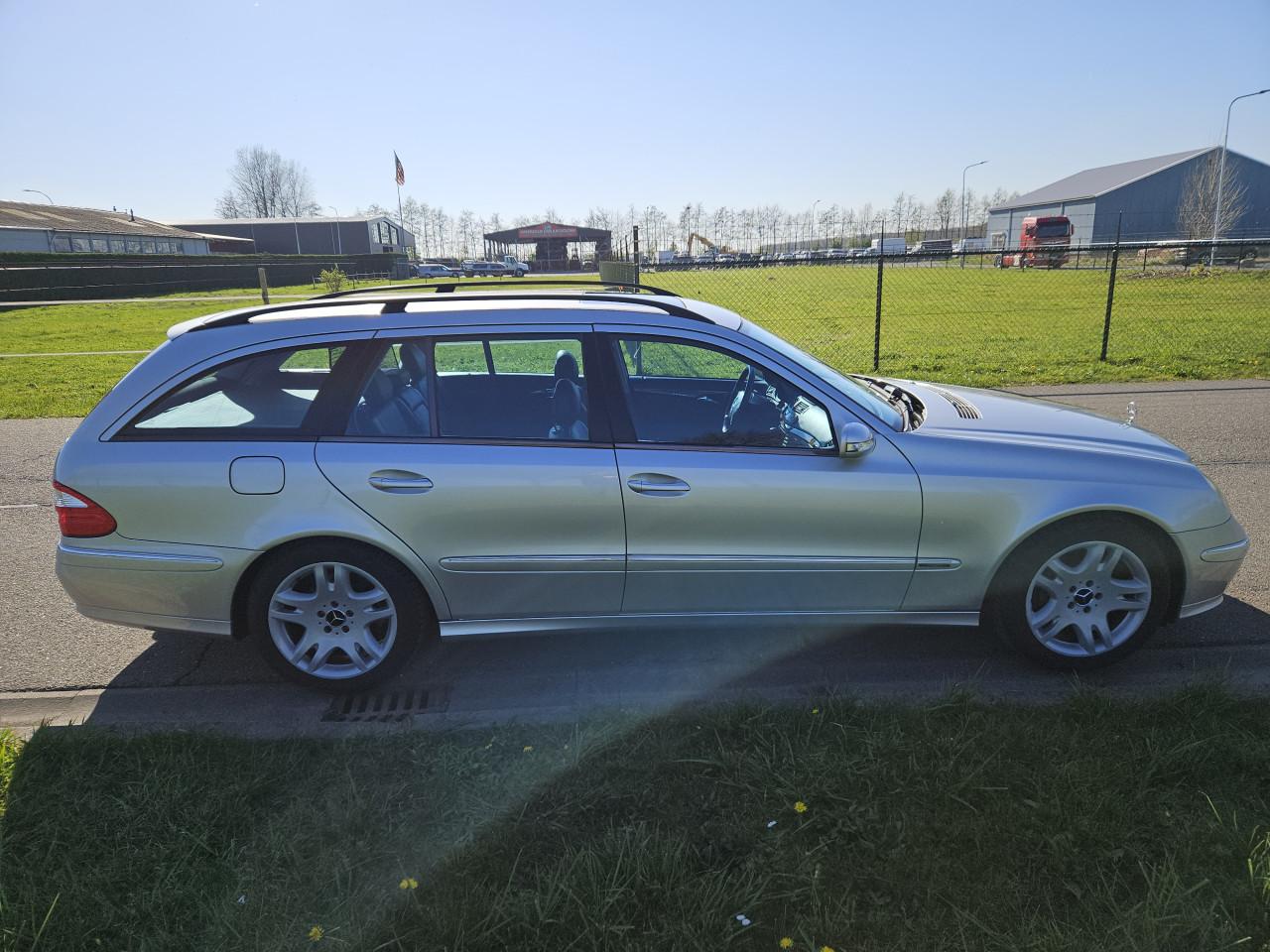 Mercedes-Benz E320 Avantgarde Kombi Benzine