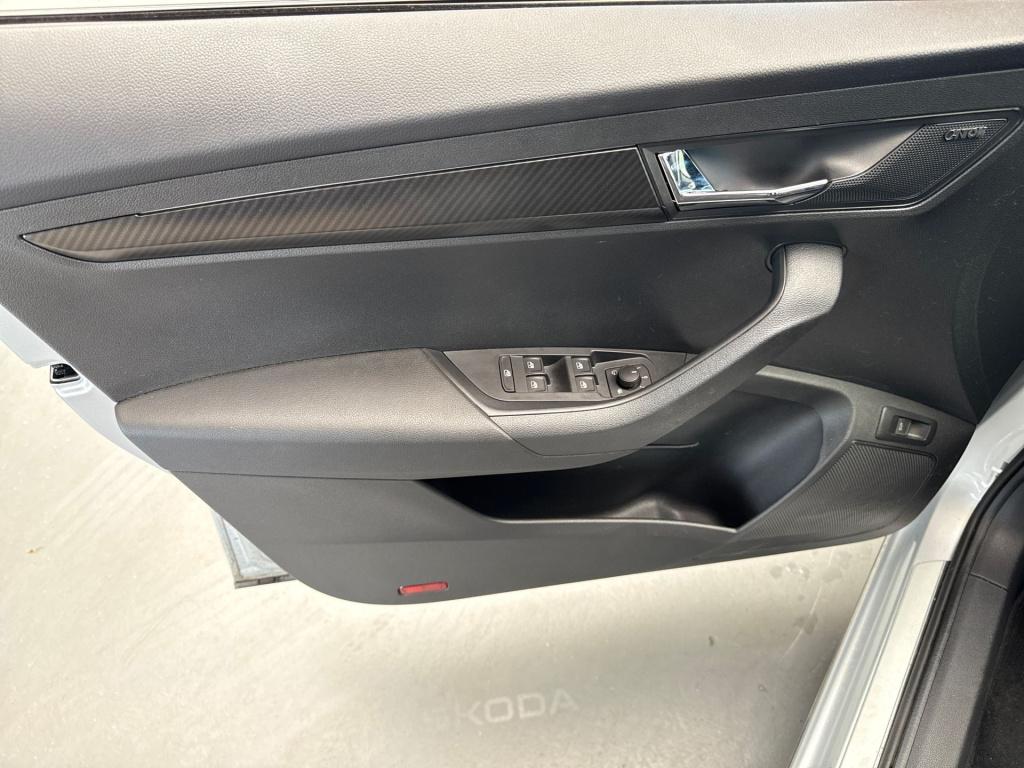 Skoda Karoq 1.5 tsi act sportline business
