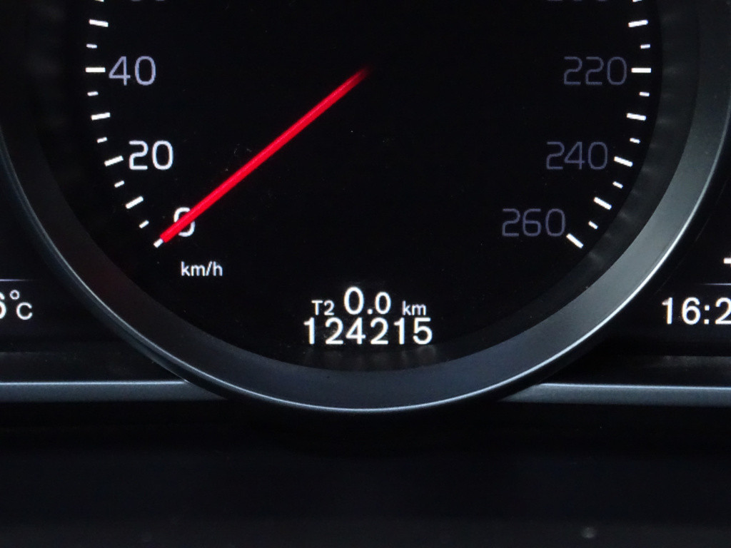Volvo V40 1.6 t2 momentum | stoelverwarming | navi | bluetooth