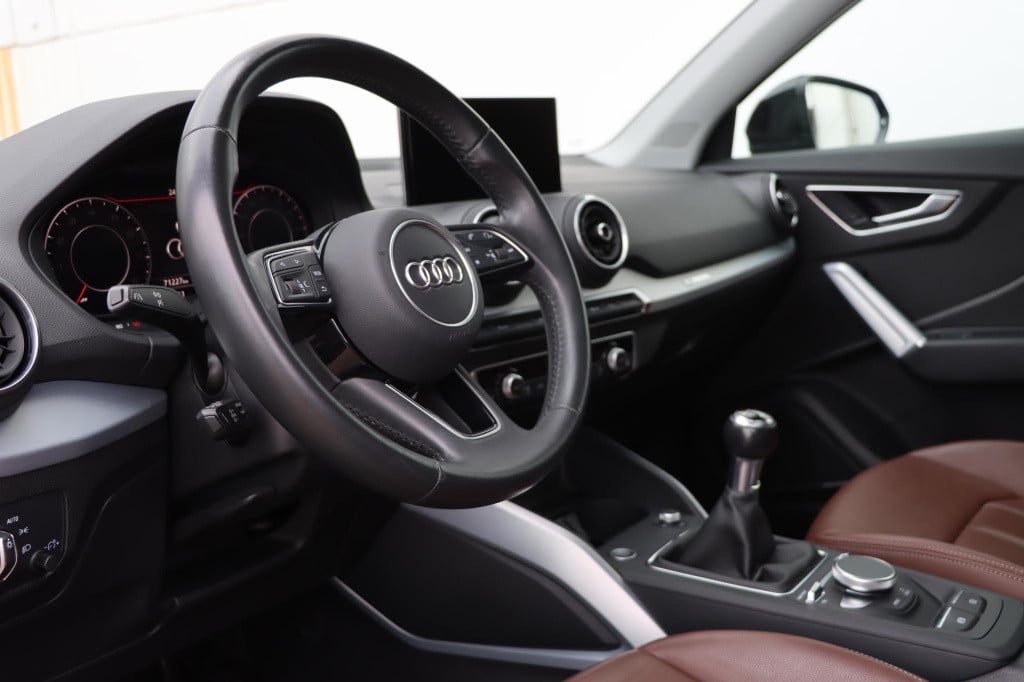Audi Q2 30 tfsi design pro line plus