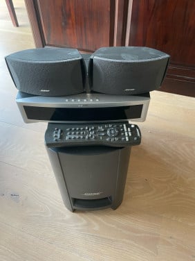 Bose 321 sound systeem