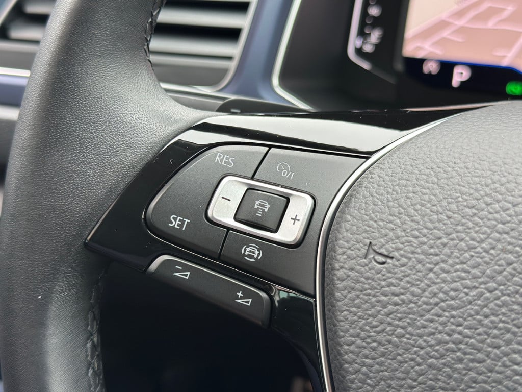 Volkswagen T-roc 1.5 tsi 150pk dsg united | led | camera | virtual cockpit 