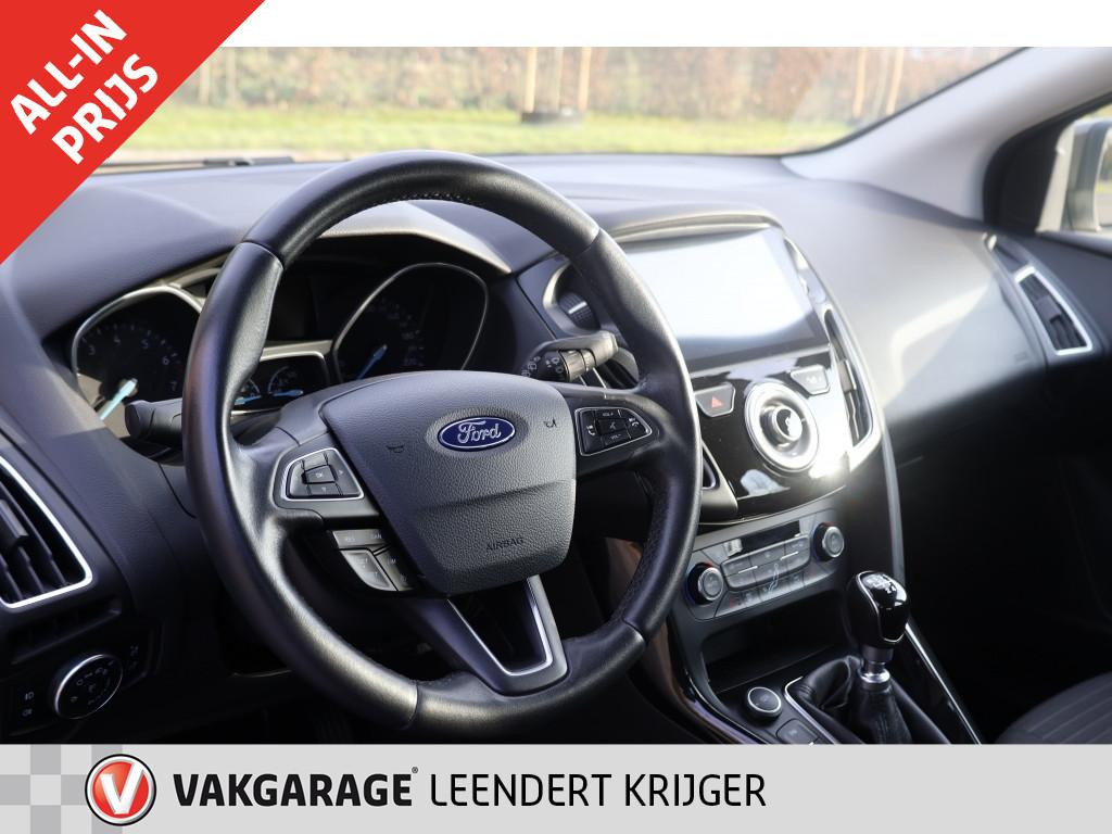 Ford Focus 1.0 titanium rijklaarprijs|bovaggarantie|trekhaak