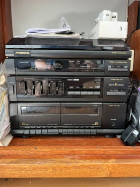 Aristona Stereo set met platenspeler