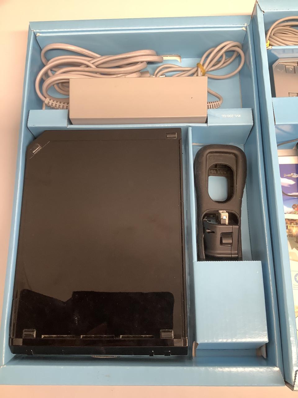 Nintendo Wii Limited Edition Sports Resort Pak