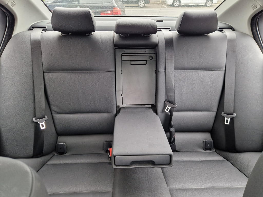 BMW 3-serie 320i executive