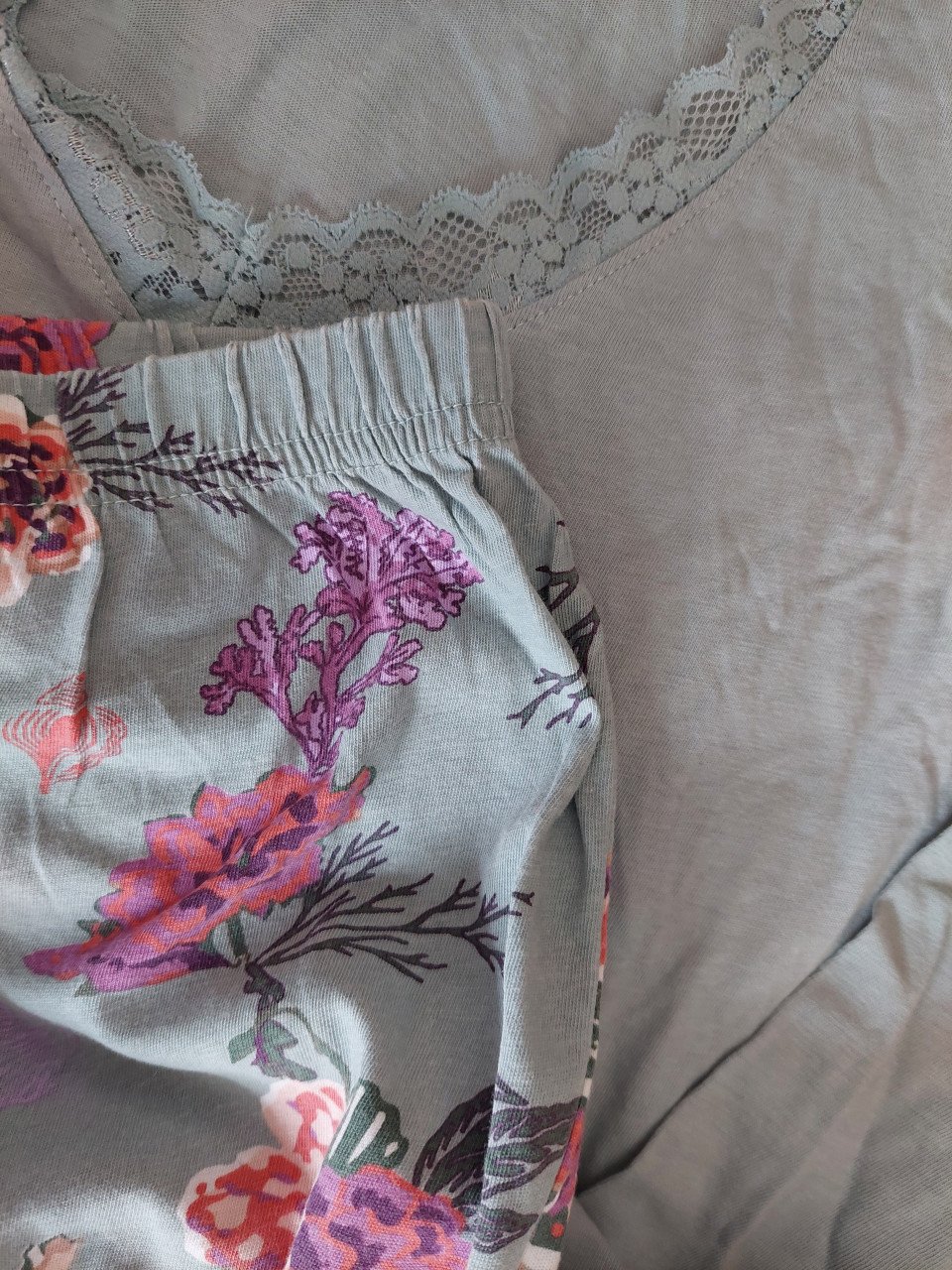 Nieuwe Zeeman damespyama mt small groen gebloemd
