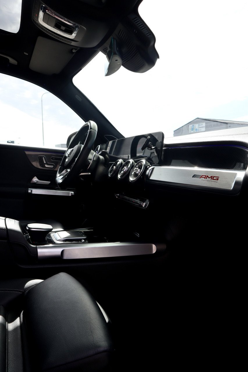 Mercedes-Benz GLB AMG 35 4MATIC Speedshift 2021| 306 PK | Full option |