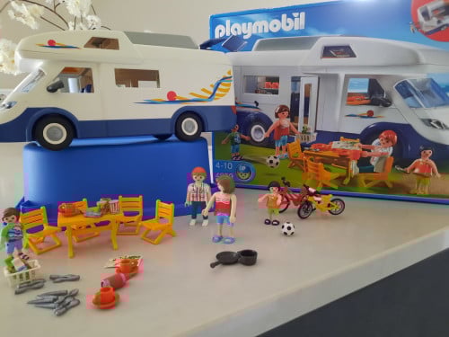 Playmobil camper
