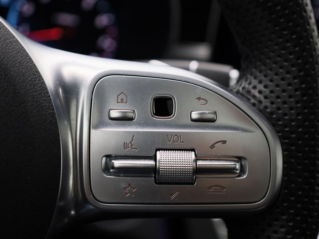 Mercedes-Benz C-Klasse estate 200 business solution amg | panoramadak | mul