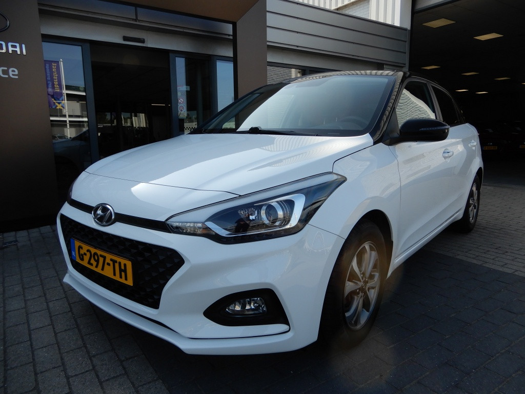 Hyundai I 20 1.0 t-gdi comfort | nl auto | navi | twotone | lm velgen |