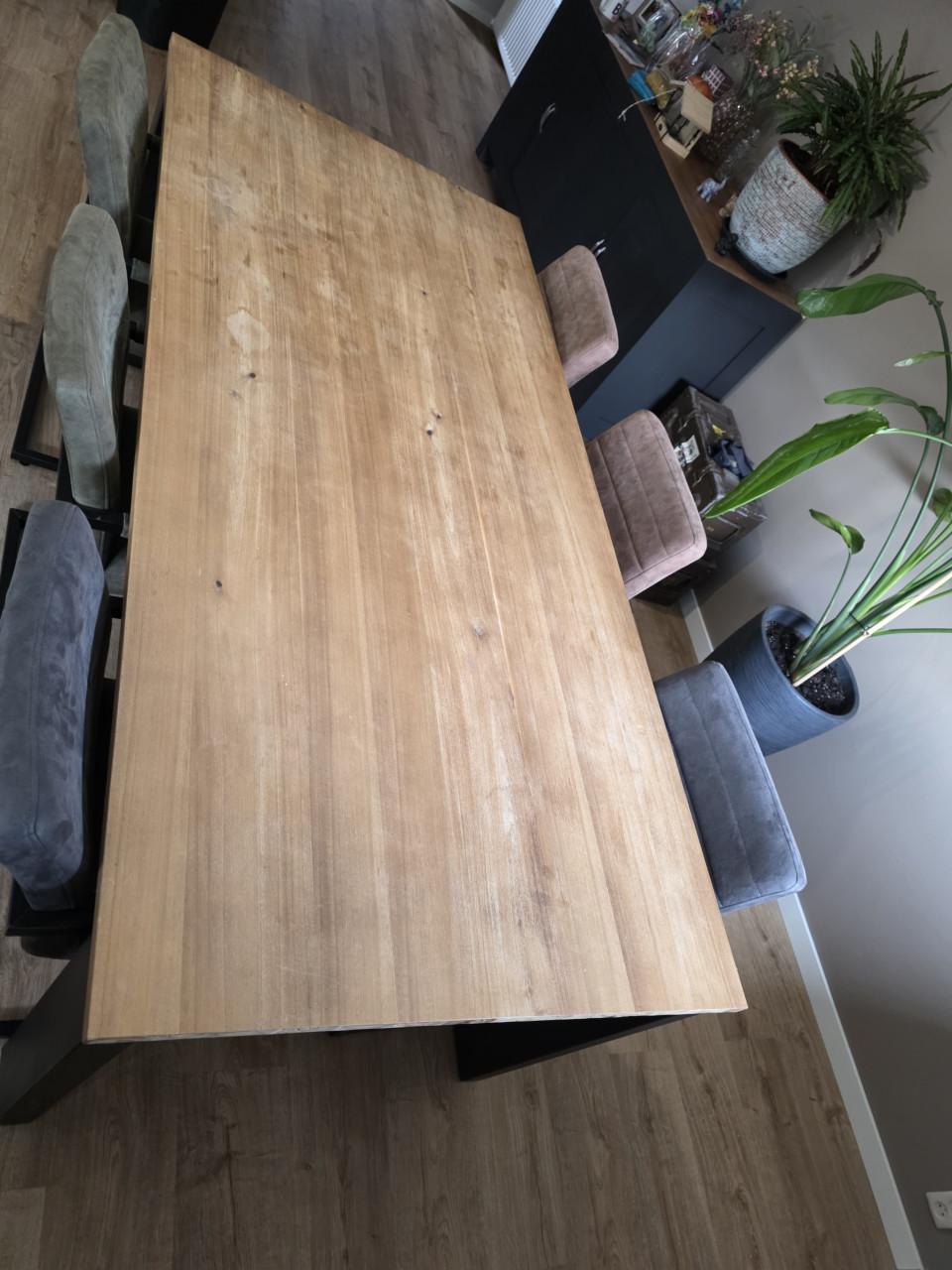 Tafel en/of stoelen