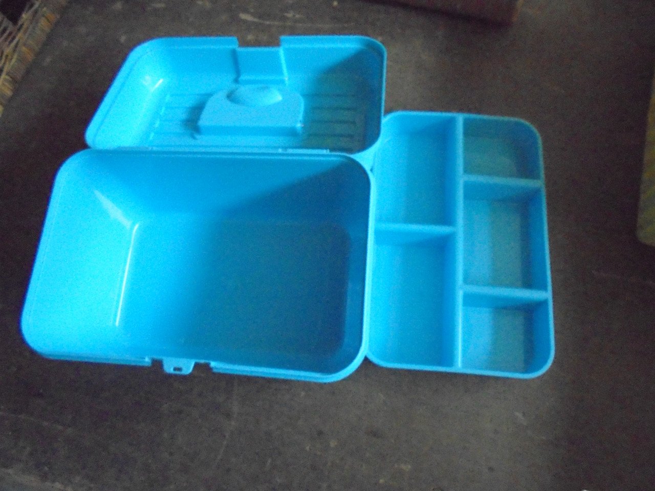 Klein blauw opbergbakje