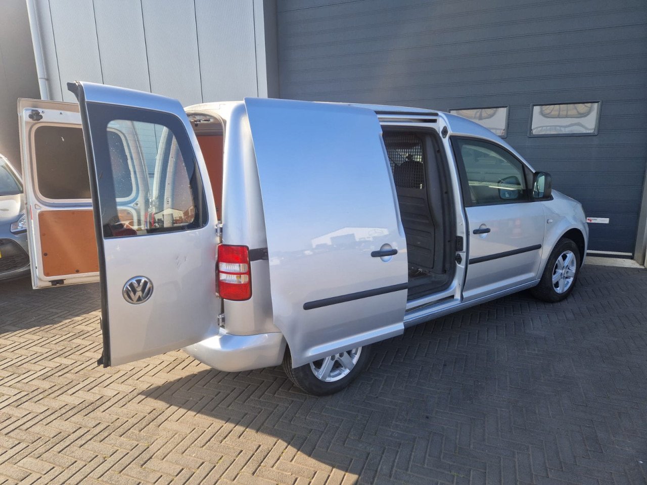 TE KOOP VOLKSWAGEN CADDY 1.6 TDI BMT MET AIRCO