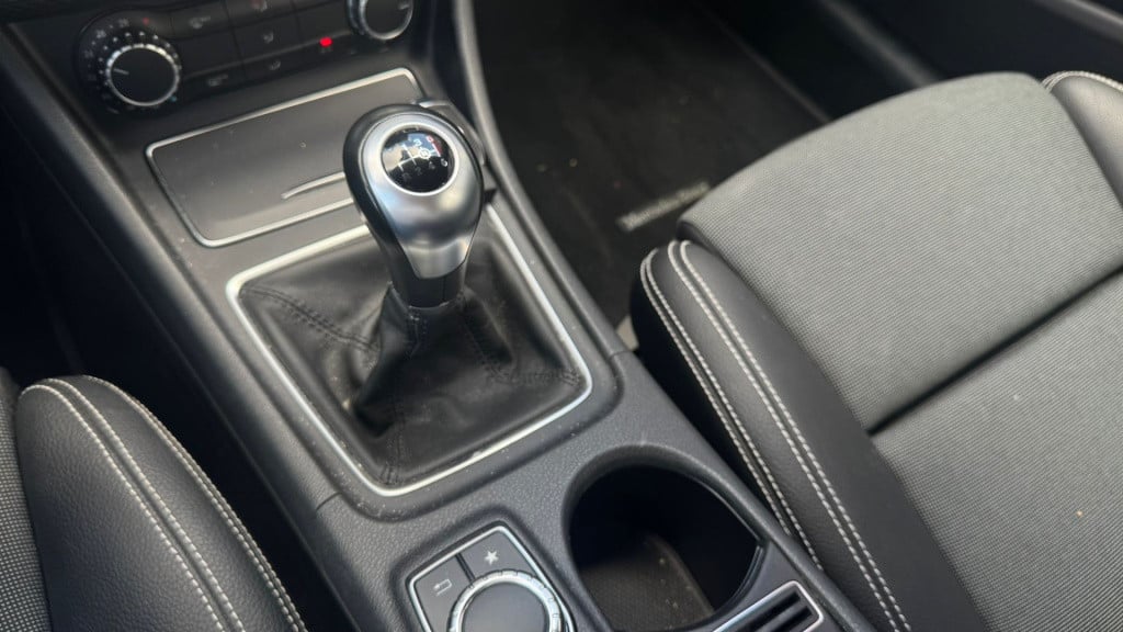 Mercedes-Benz A-Klasse 180 business solution