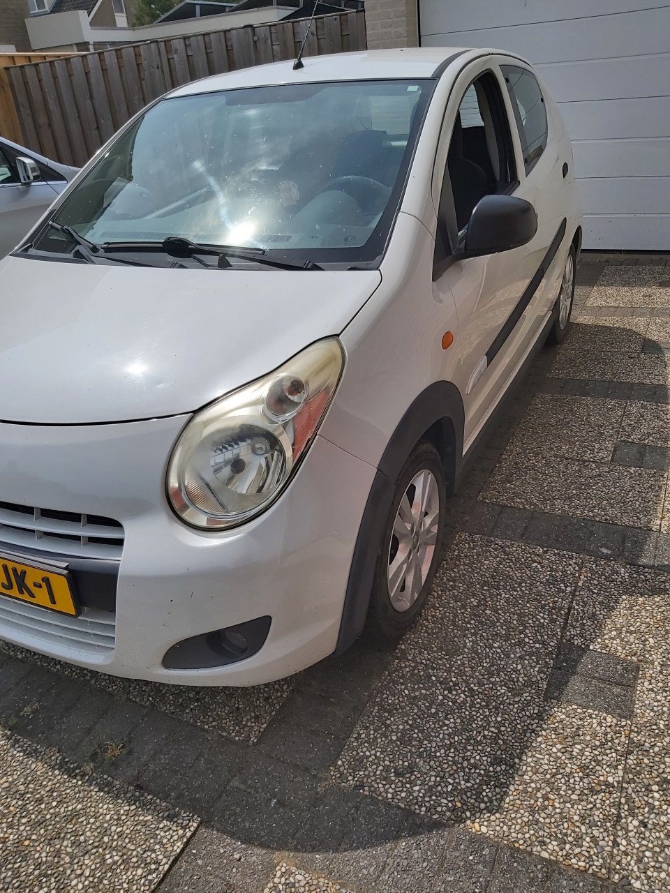 SUZUKI