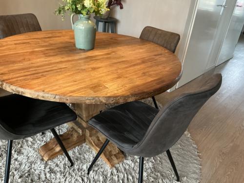 Landelijke Hoffz ronde eettafel 130