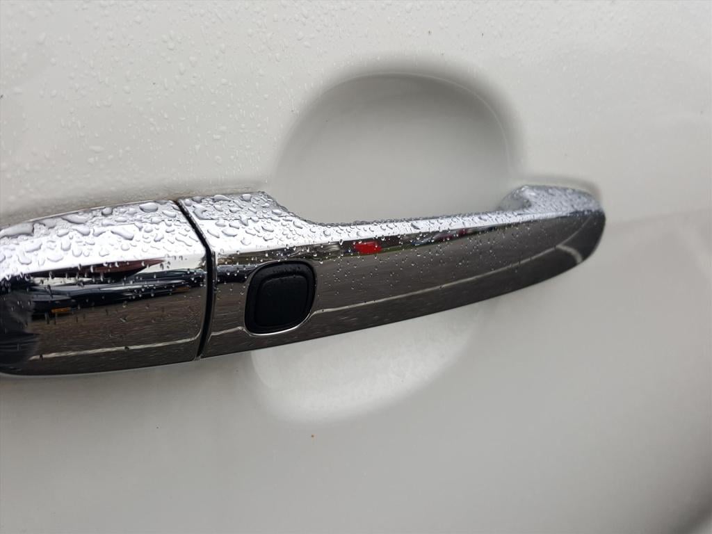 Peugeot 108 1.0 e-vti 72pk 3d allure navigatie via apple carplay & android 