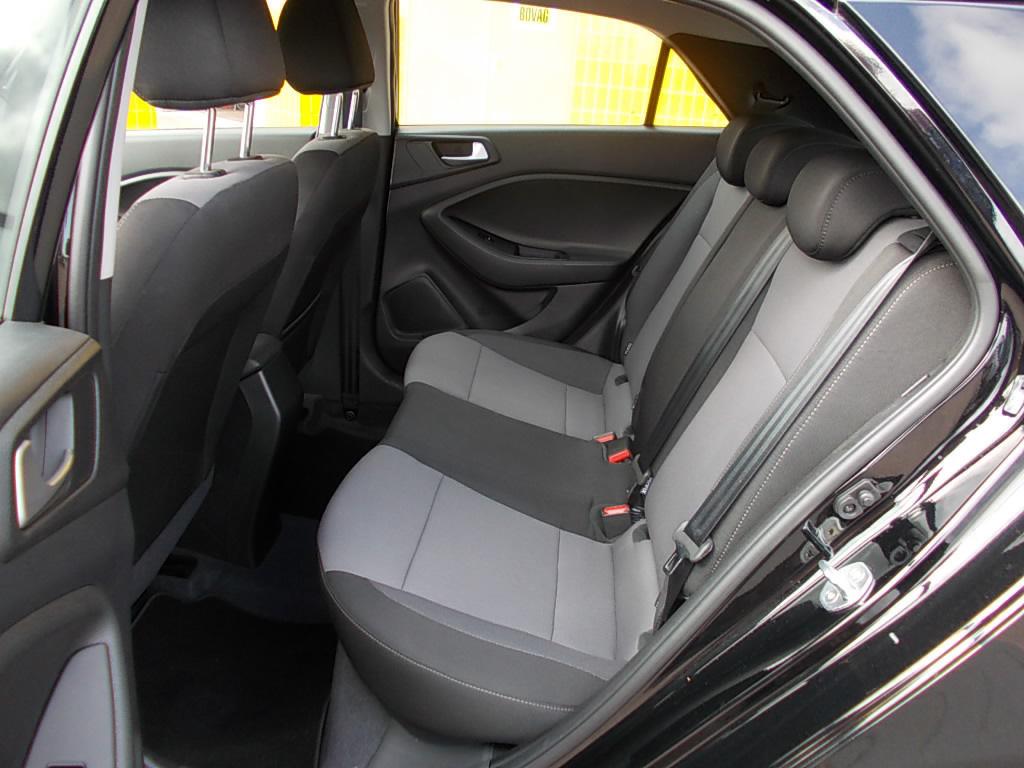 Hyundai I 20 1.0 t-gdi 101pk, airco, cam., navi, cr.contr.
