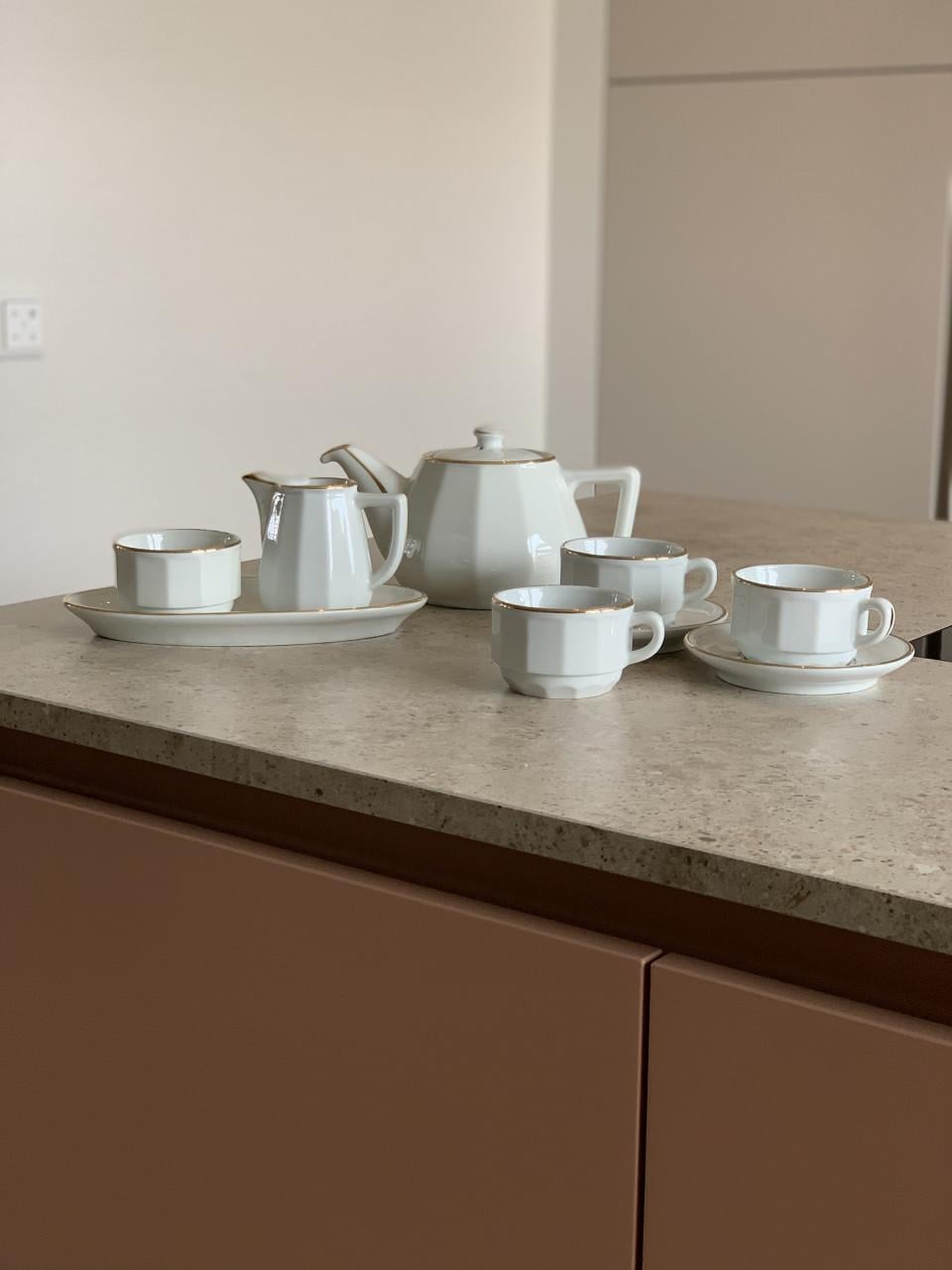 🤩Prachtig Wit Porseleinen Koffie-Serviessetje uit Frankrijk.APILCO.