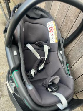 Maxi Cosi Coral i-size met familybase i-size