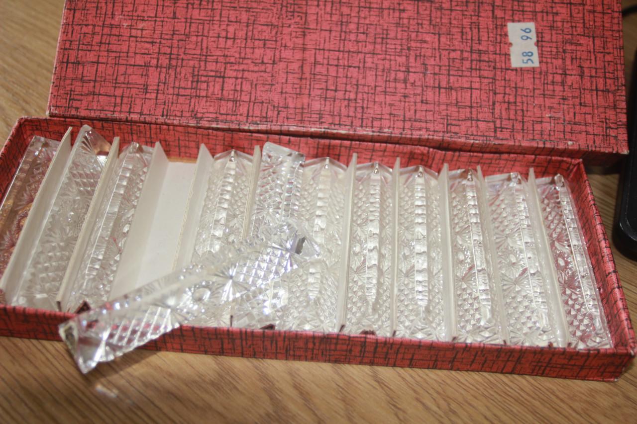 12 kristallen messenleggers