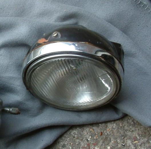 Honda 750-900 1979 t/m 1984  kappen en zadel voor wie dat nog  zoekt