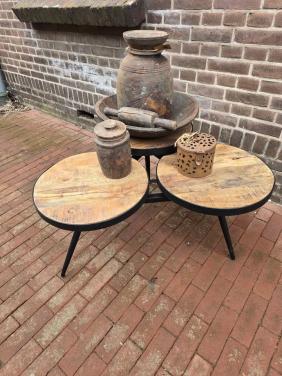DECO, TAFELS, KASTEN, BANKEN, VERLICHTING, STAP EENS BINNEN BIJ 3Z FACTORY