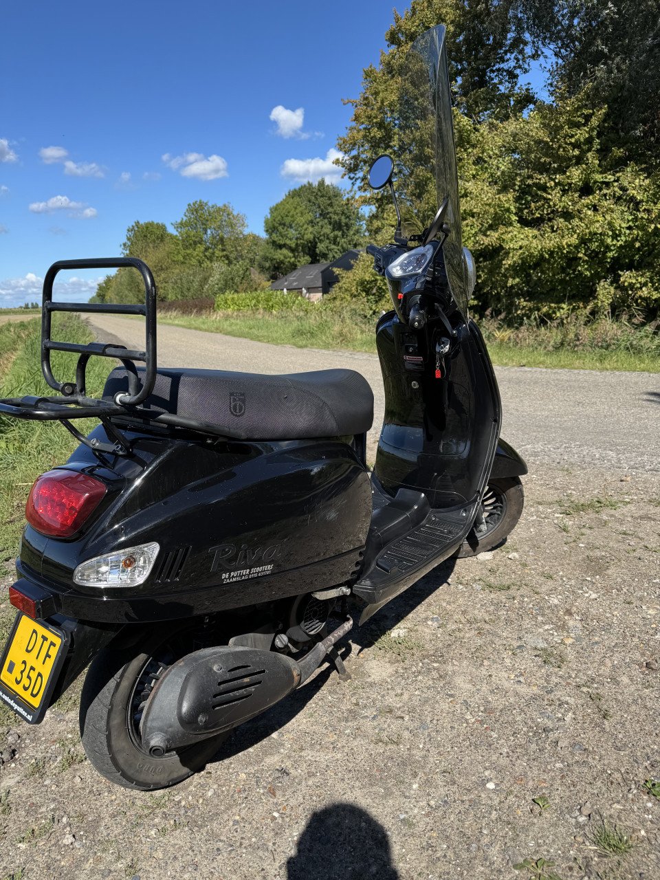 BTC Riva scooter zwart