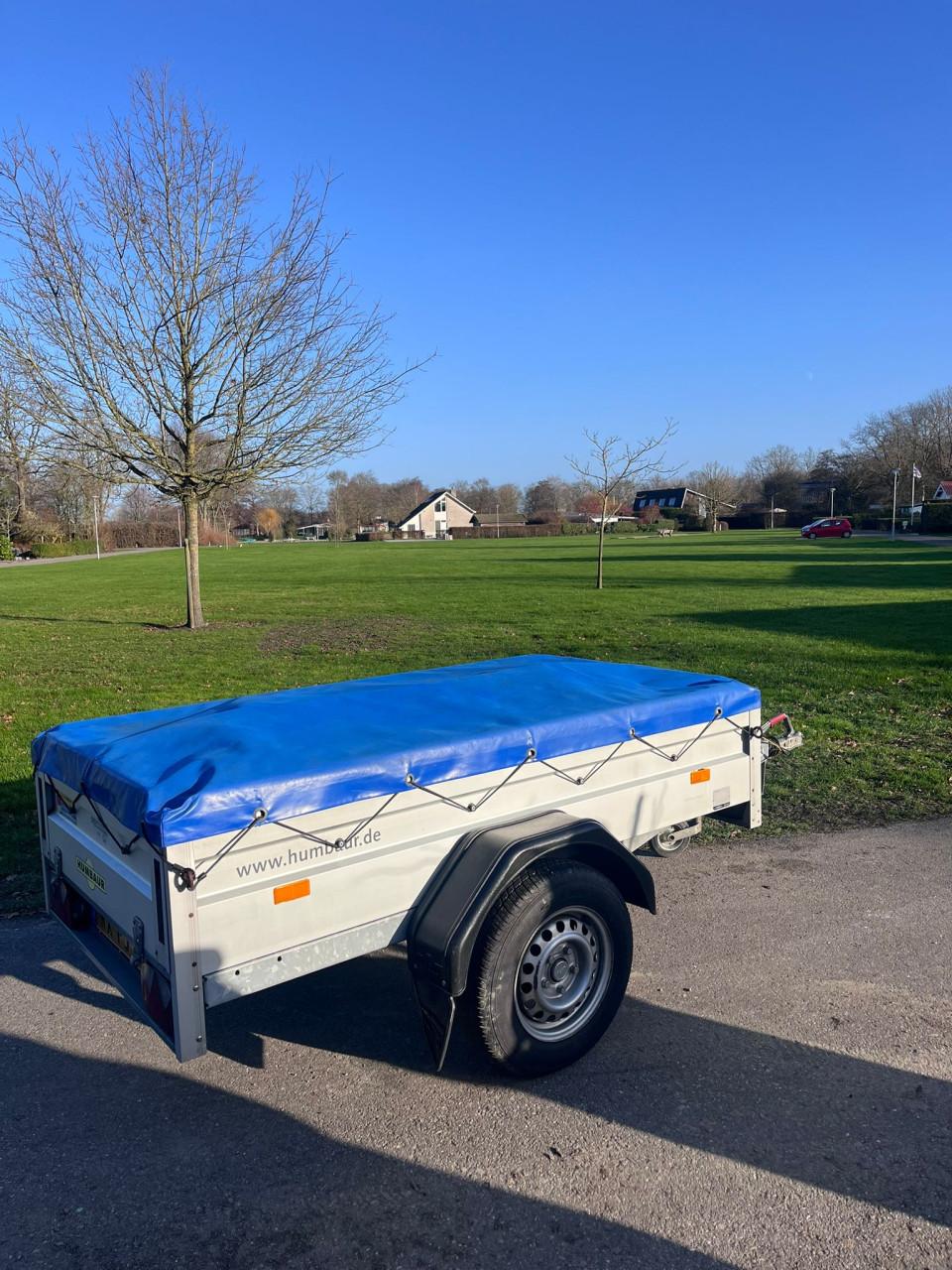 Geremde aanhanger Humbaur -  met kenteken