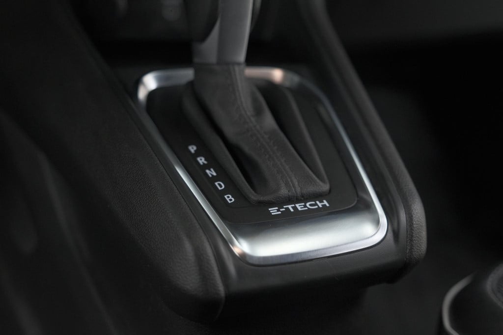 Renault Captur 1.6 e-tech plug-in hybrid 160 intens | trekhaak | camera | n