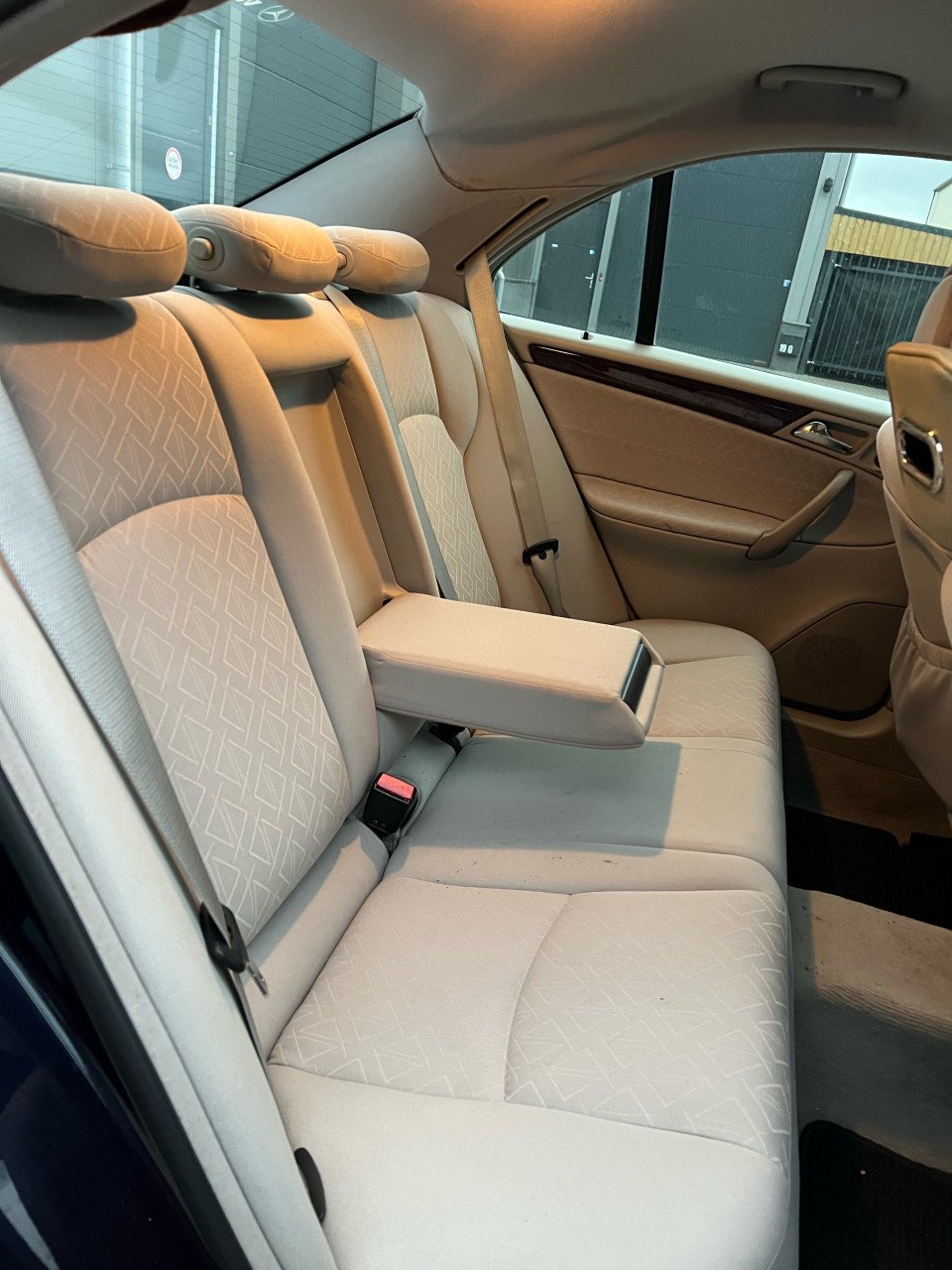 Mercedes-Benz C-Klasse 180 Elegance Automaat