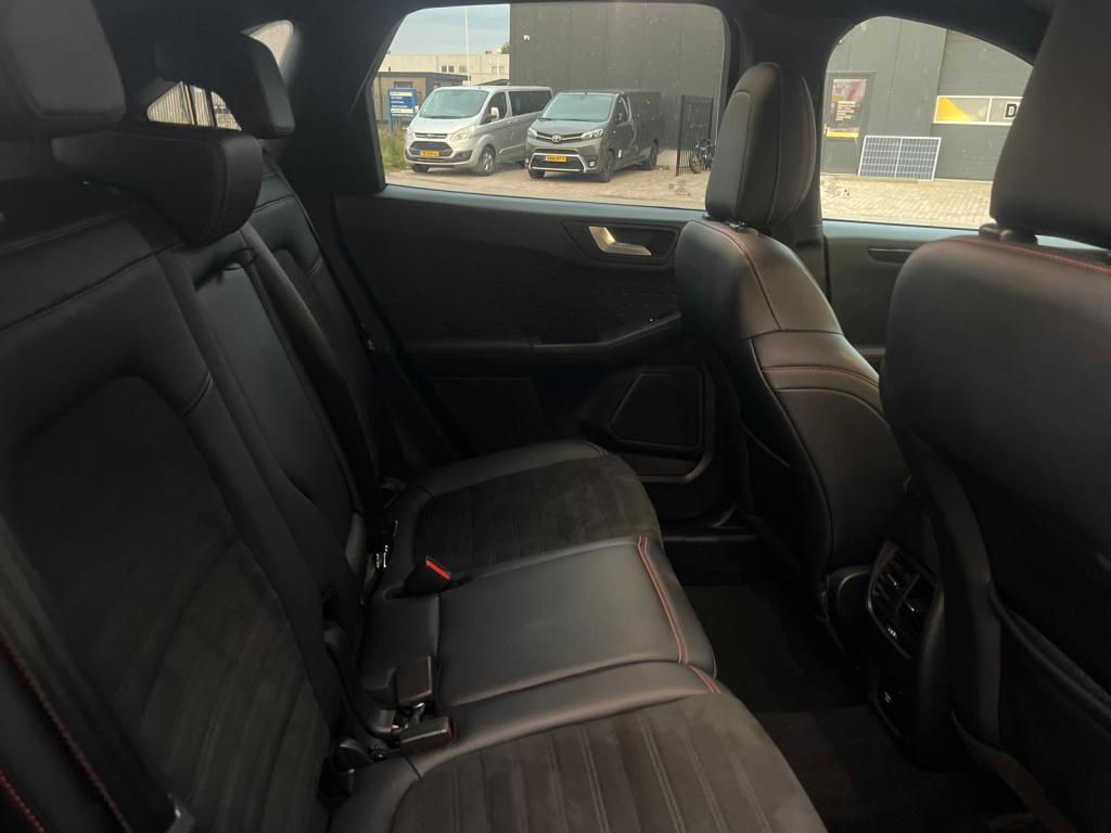 Ford Kuga 1.5 ecoboost st-line x | trekhaak | climate |