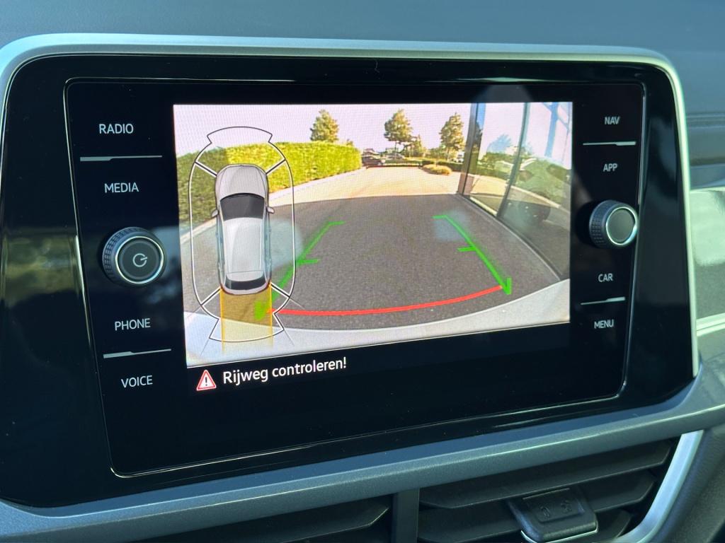 Volkswagen T-roc 1.5 tsi 150pk dsg style carplay | camera | keyless | elek.
