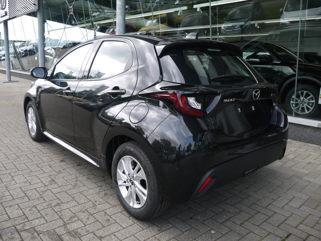 Mazda 2 Hybrid 1.5 centre-line 116