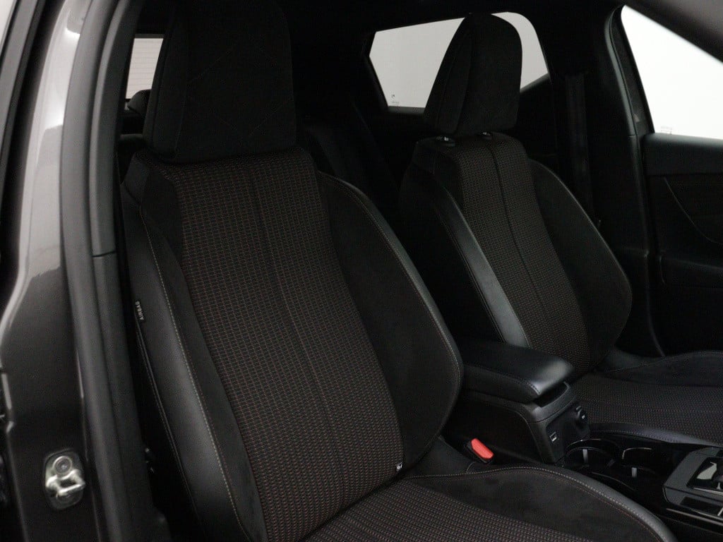 Ds Ds 3 crossback 130 pk automaat performance line | rijklaar | trekhaak |