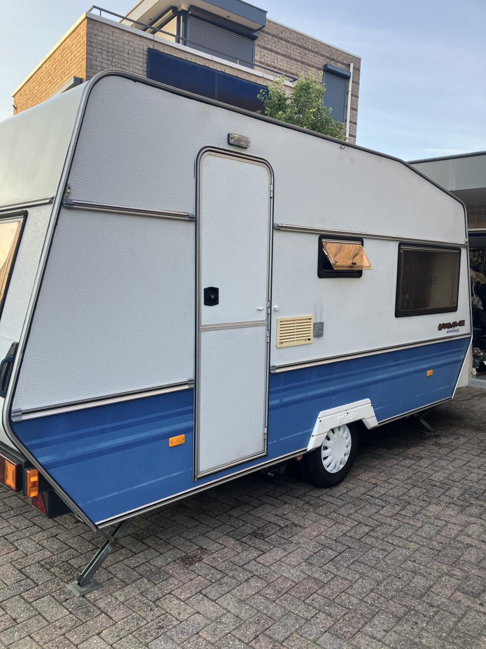 Hier is uw kans om een unieke caravan te kopen Polar 455 Nordkapp,