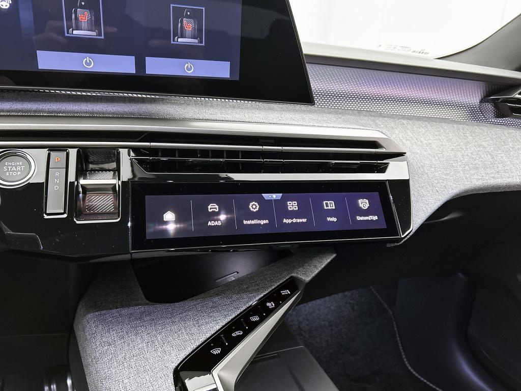 Peugeot E-3008 gt avantage 210 pk 73 kwh | trekhaak | 360 vision camera | w