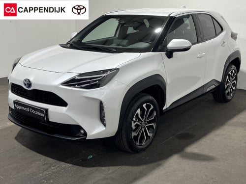 Toyota Yaris Cross dynamic | navi | pdc | bsm |