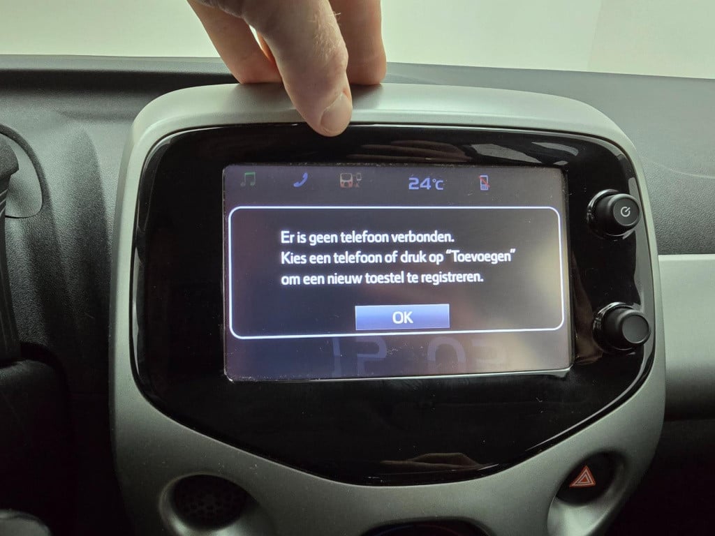 Toyota Aygo 1.0 vvt-i x-nav | parkeercamera | navi | cruisecontrol | blueto
